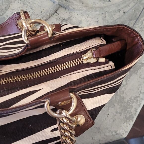 MICHAEL Kors Animal Print Shoulder Bag - Picture 9 of 13